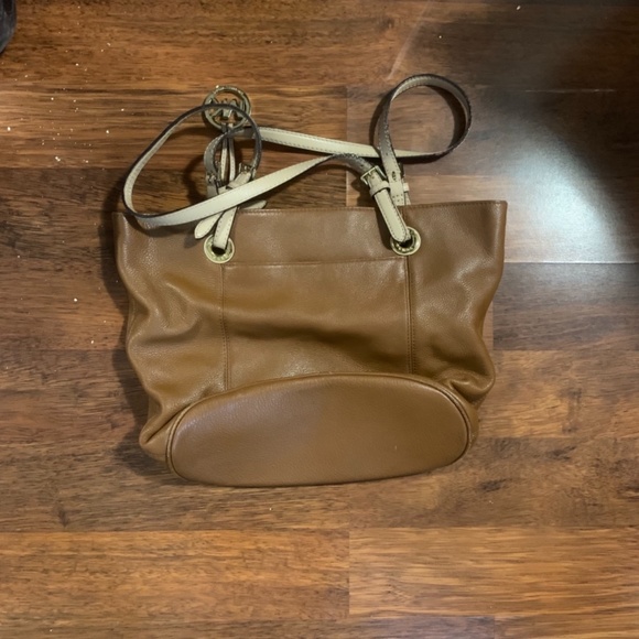 Tan Michael Kors tote - Picture 2 of 2